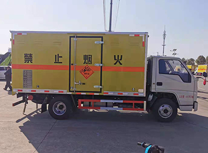 凉城爆破器材运输车